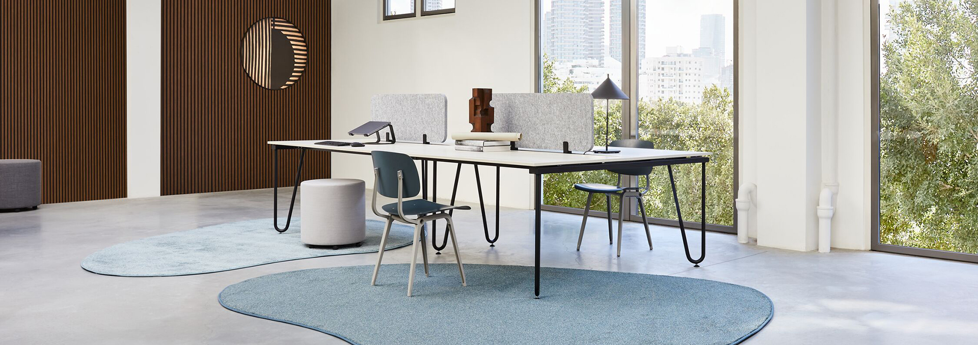Techo Fount, Ahrend Revolt chairs